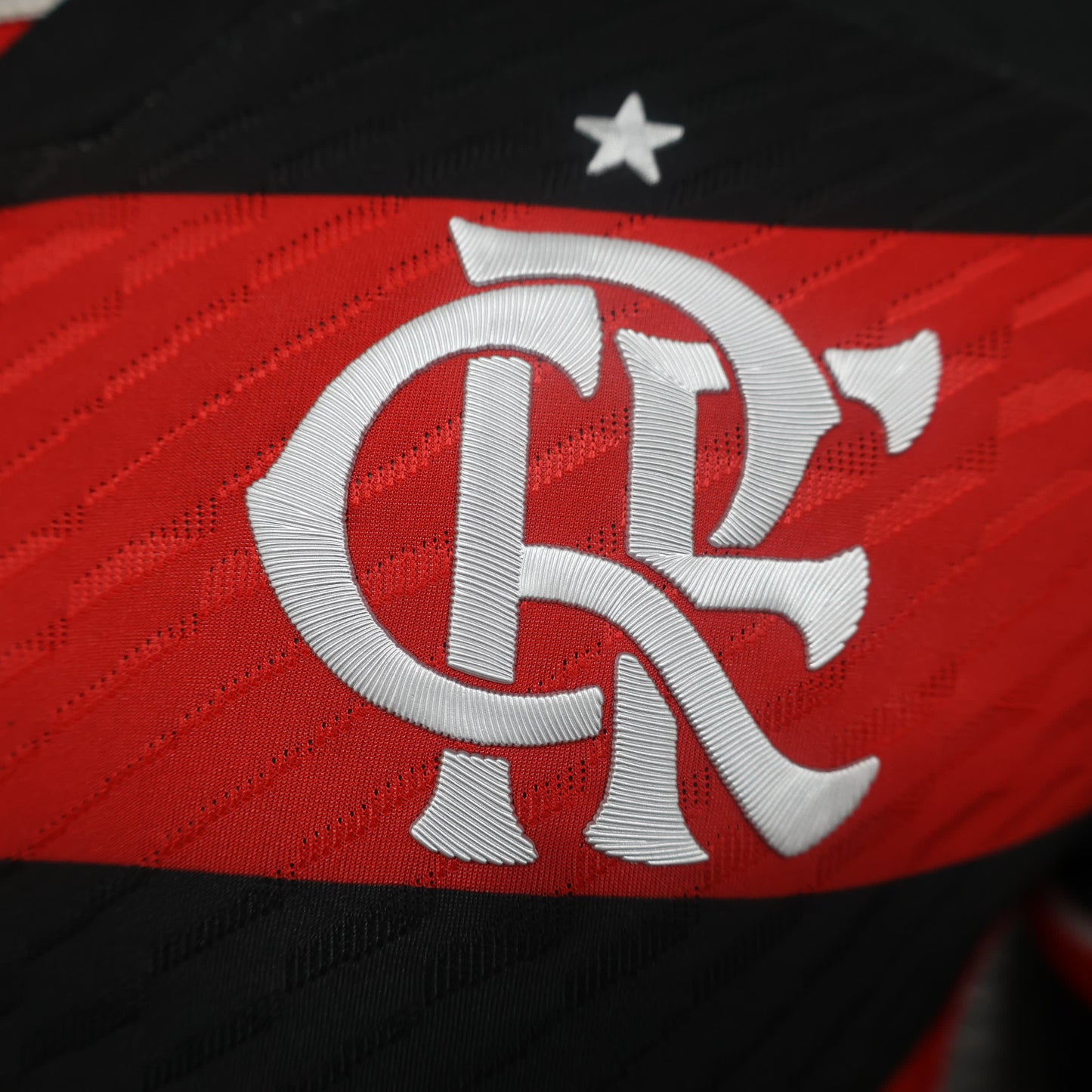 CAMISA VERSÃO PLAYER DO FLAMENGO 24/25